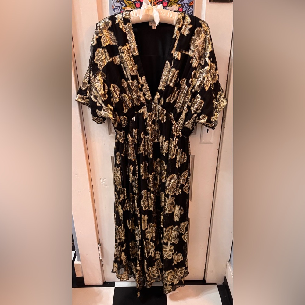 Unique Vintage Dolman Sleeve Kimono Dress with gold lame floral pattern.